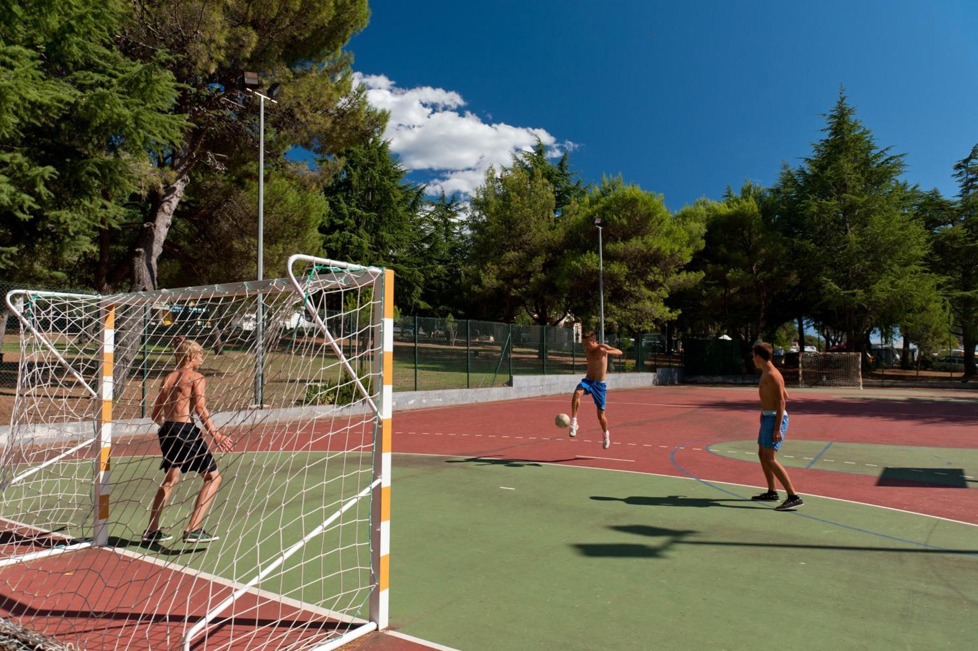 Maistra Camping Koversada Uncovered Naturist Pitches Vrsar Bagian luar foto